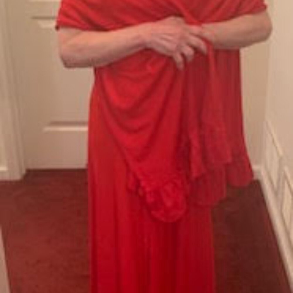 RED FULL LENGTH KNIT DRESS WITH SHAWL